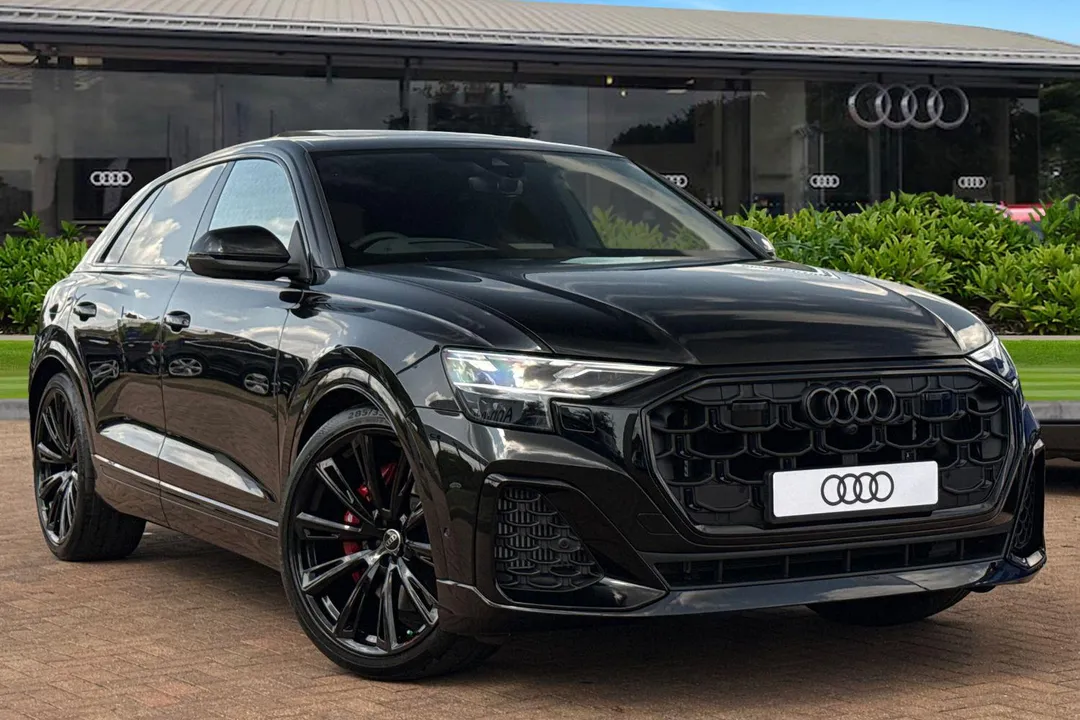 Audi SQ8 video thumbnail