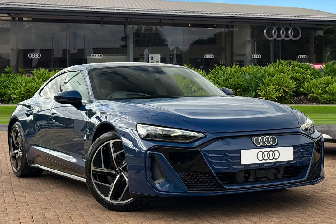 Audi e-tron GT video thumbnail