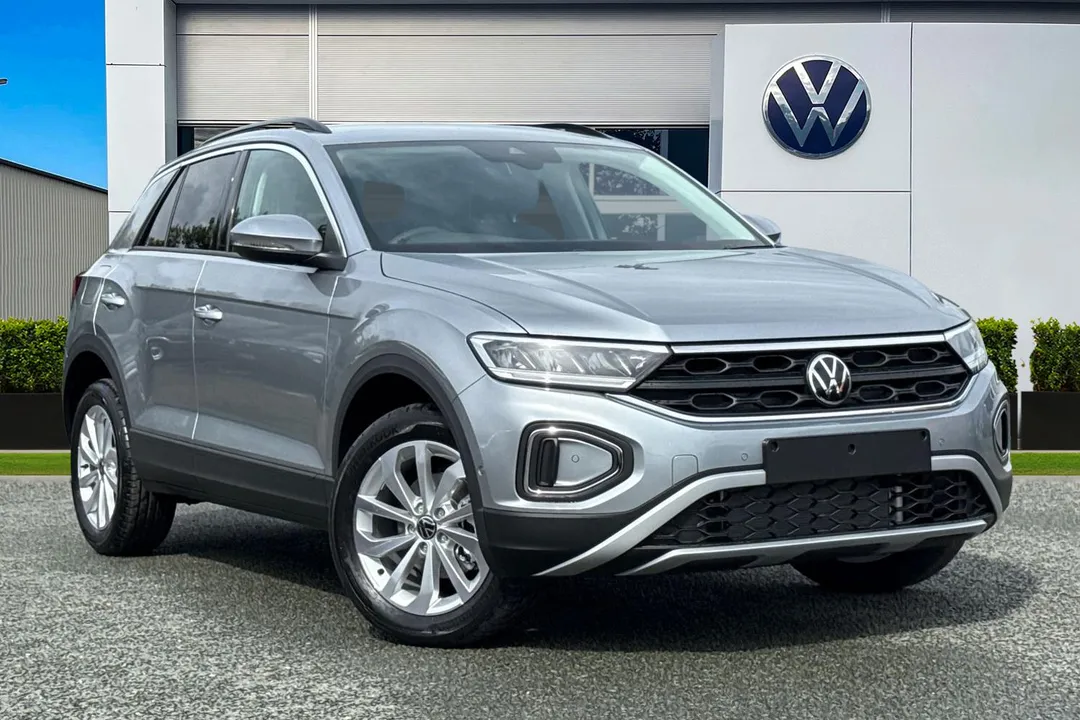 Volkswagen T-Roc video thumbnail