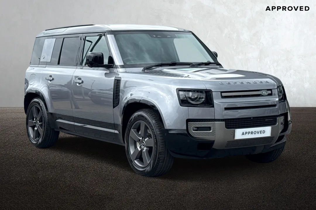 Land Rover Defender 110 video thumbnail