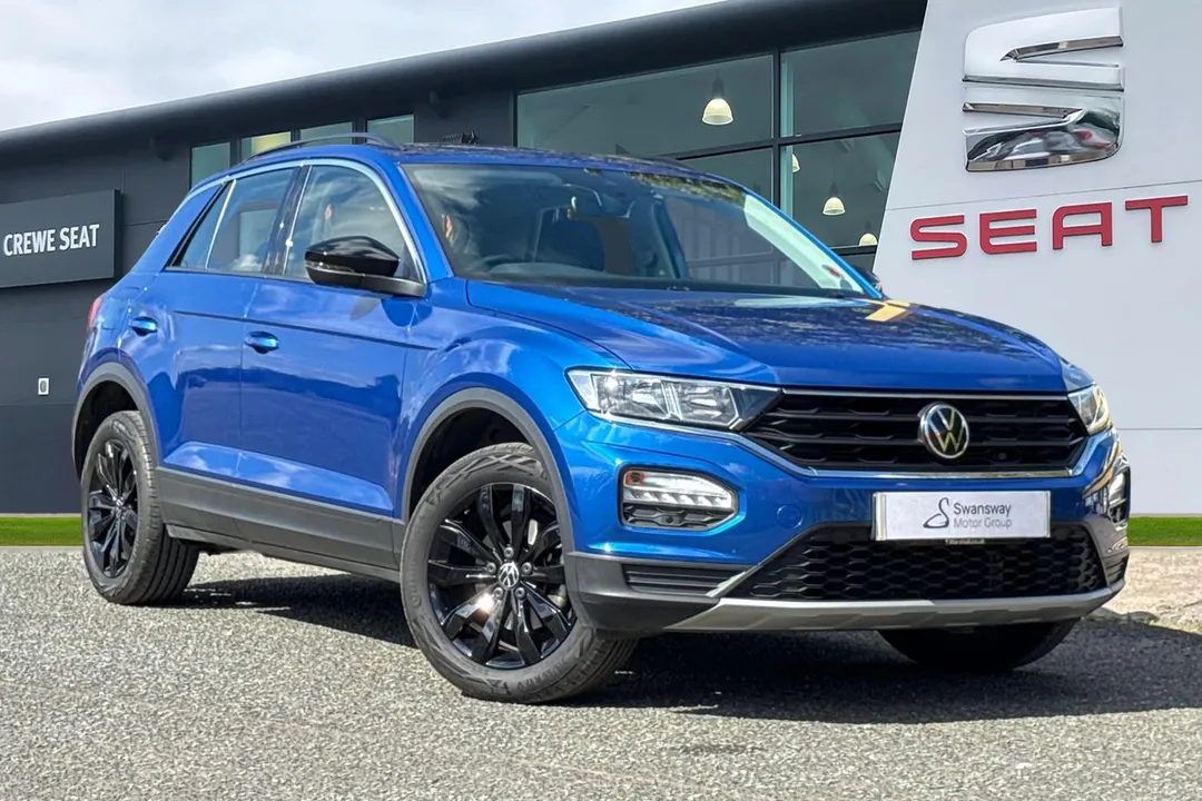 Volkswagen T-Roc video thumbnail
