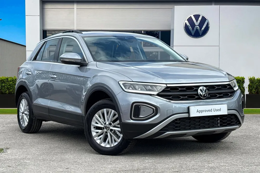 Volkswagen T-Roc video thumbnail