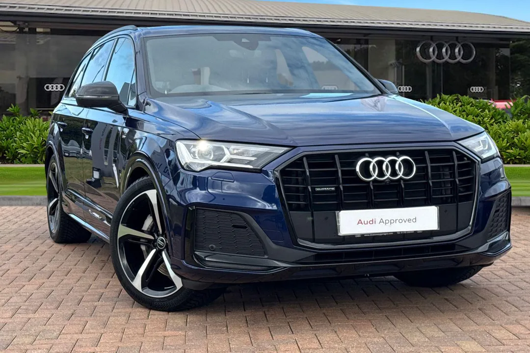 Audi Q7 video thumbnail