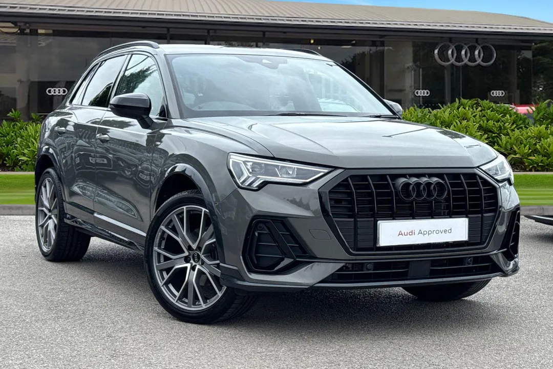 Audi Q3 video thumbnail