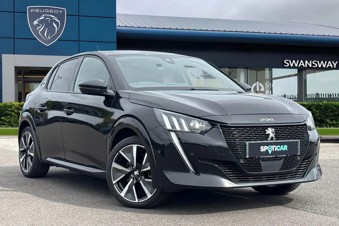 PEUGEOT e-208 video thumbnail