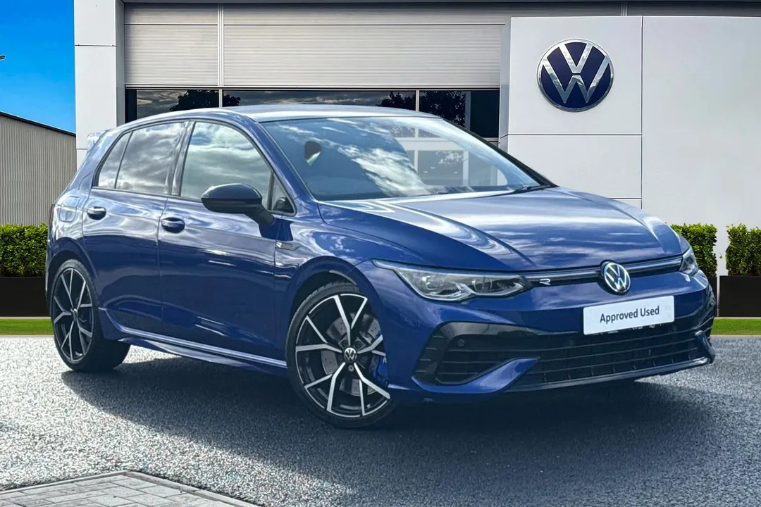 Volkswagen Golf video thumbnail