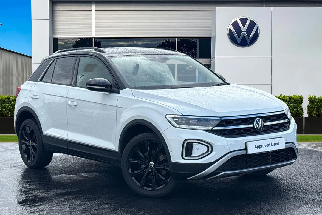 Volkswagen T-Roc video thumbnail