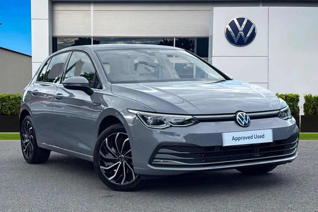 Volkswagen Golf video thumbnail