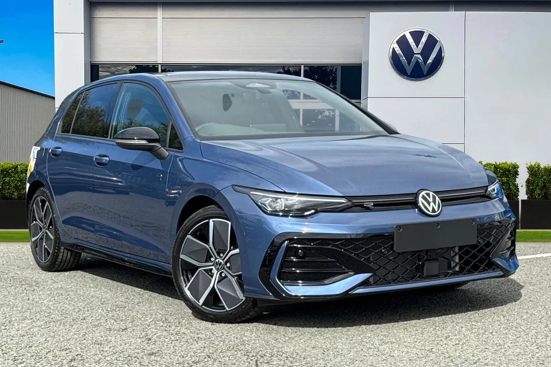 Volkswagen Golf video thumbnail