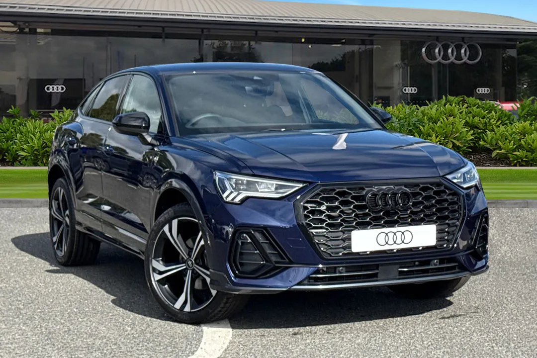 Audi Q3 video thumbnail