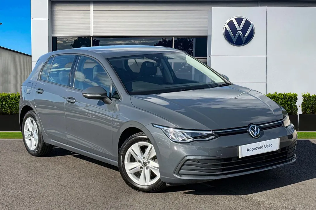 Volkswagen Golf video thumbnail