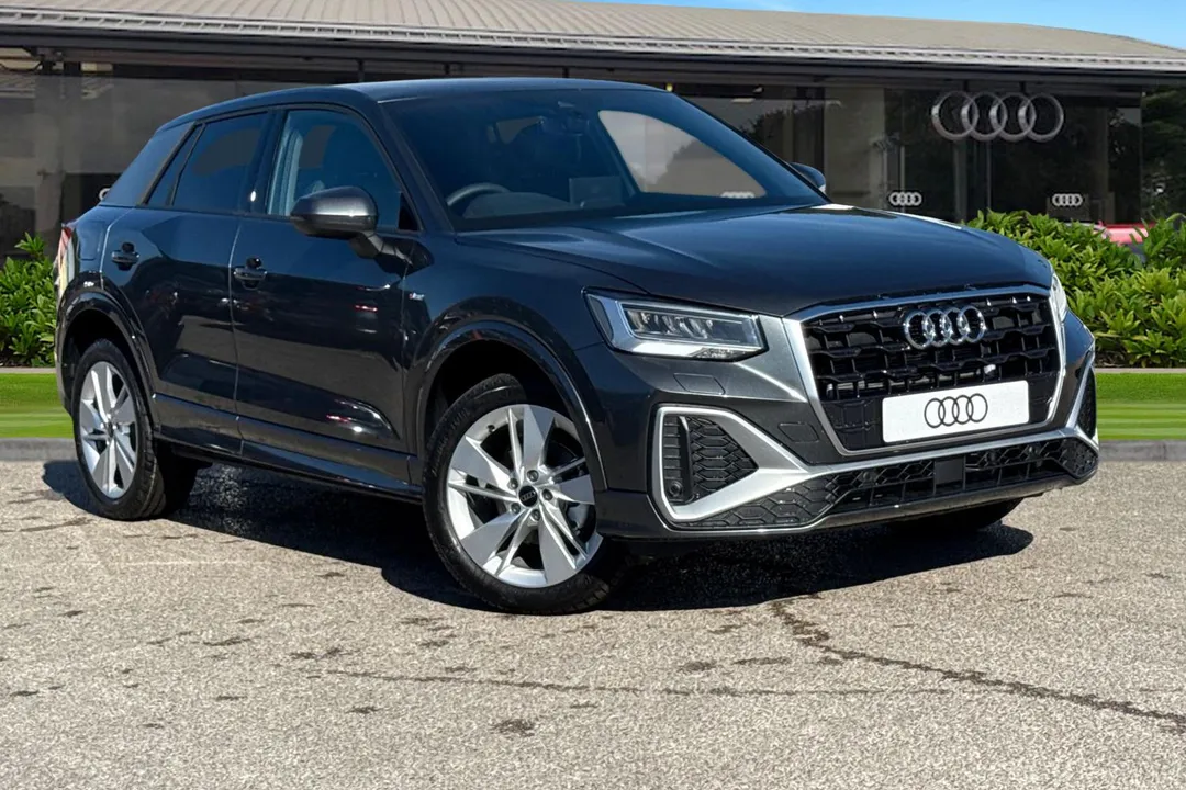 Audi Q2 video thumbnail