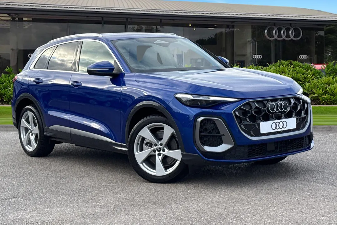 Audi Q5 video thumbnail