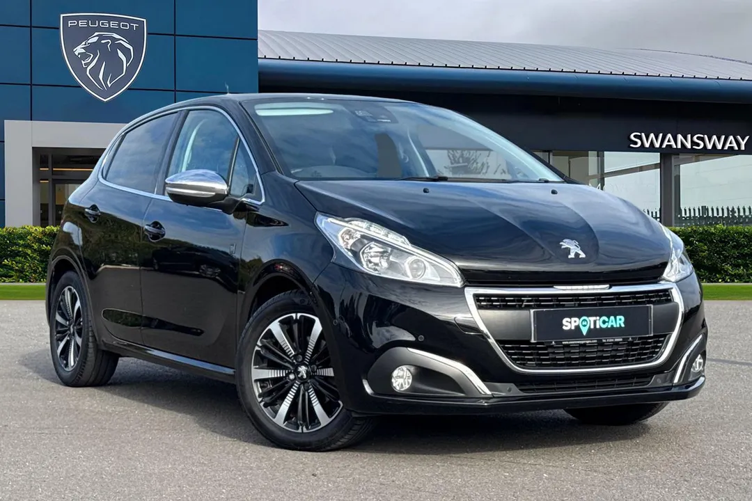 PEUGEOT 208 video thumbnail