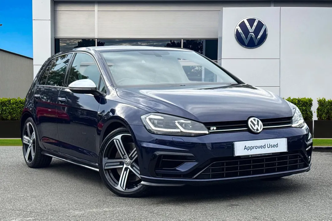 Volkswagen Golf video thumbnail