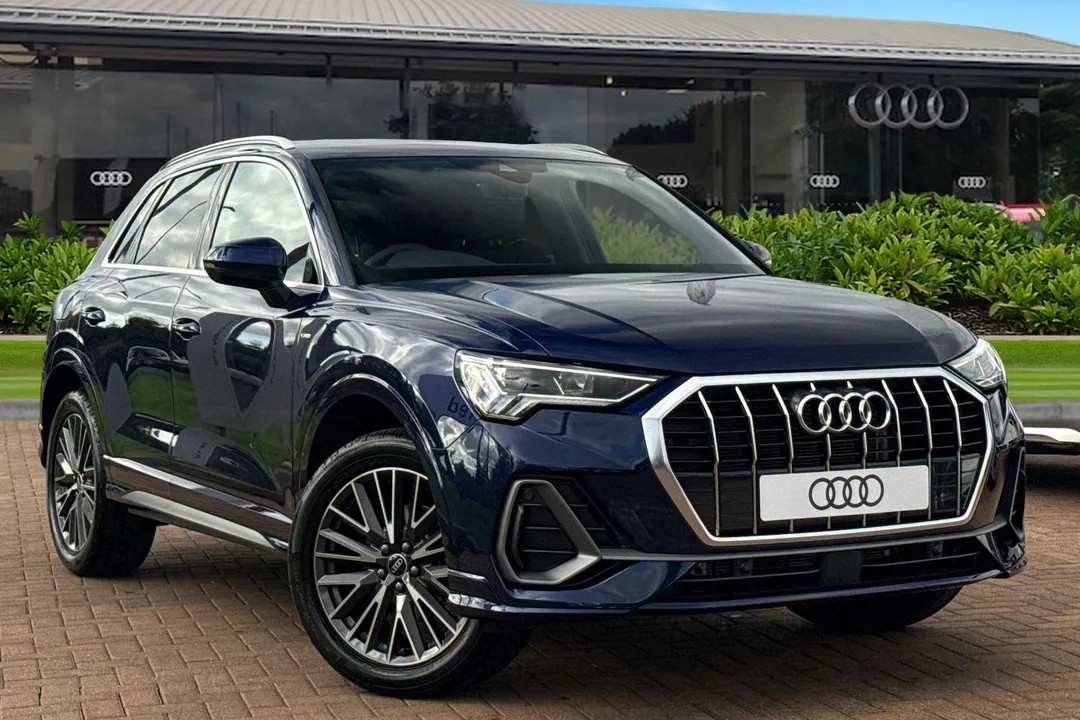 Audi Q3 video thumbnail