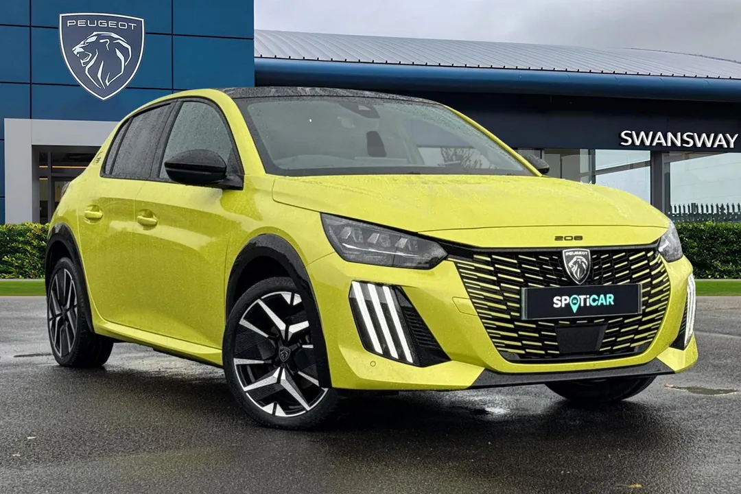 PEUGEOT e-208 video thumbnail