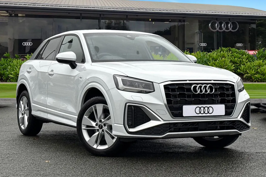 Audi Q2 video thumbnail
