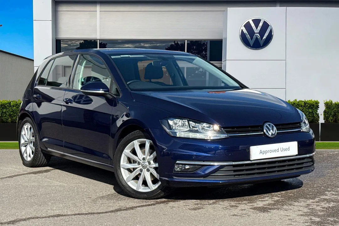 Volkswagen Golf video thumbnail