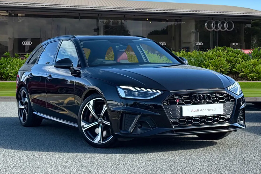 Audi S4 Avant video thumbnail