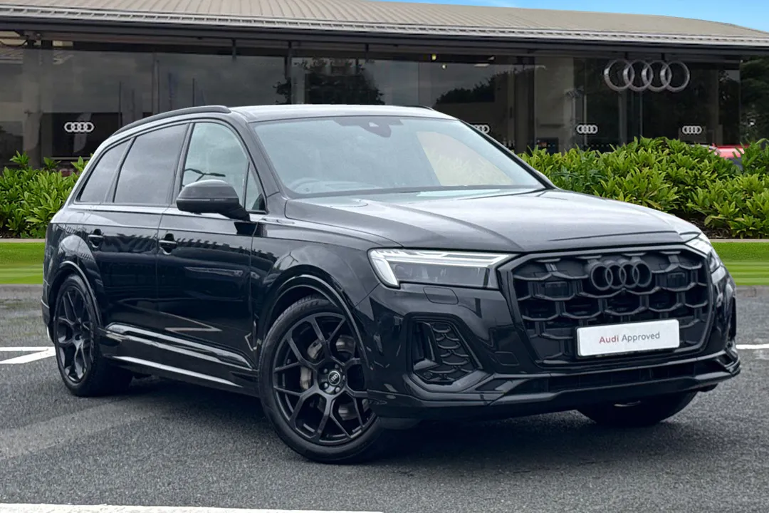 Audi Q7 video thumbnail