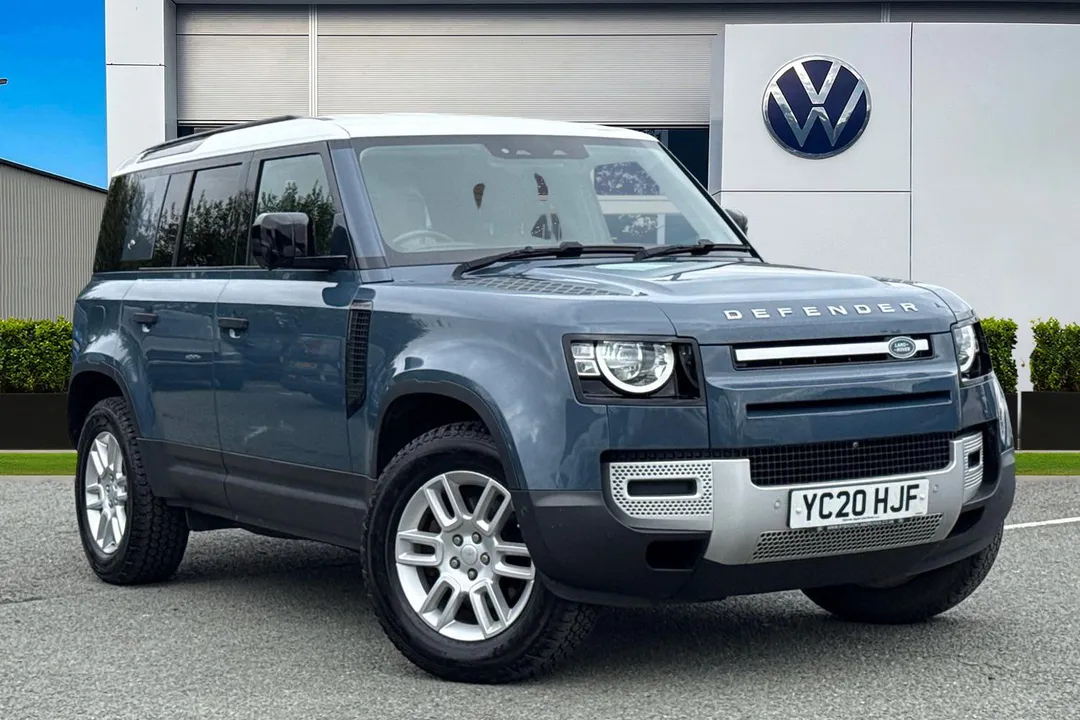 Land Rover Defender 110 video thumbnail