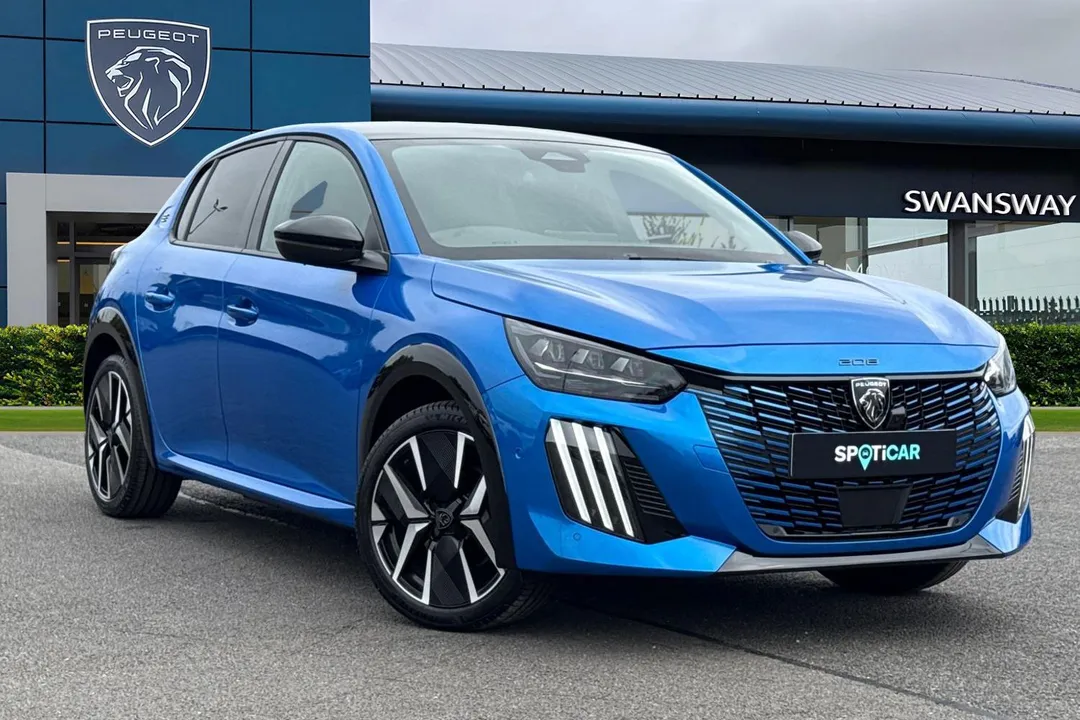 PEUGEOT e-208 video thumbnail