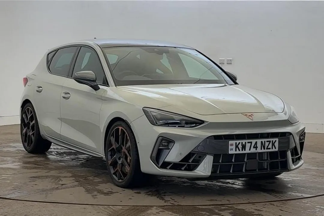 CUPRA Leon video thumbnail