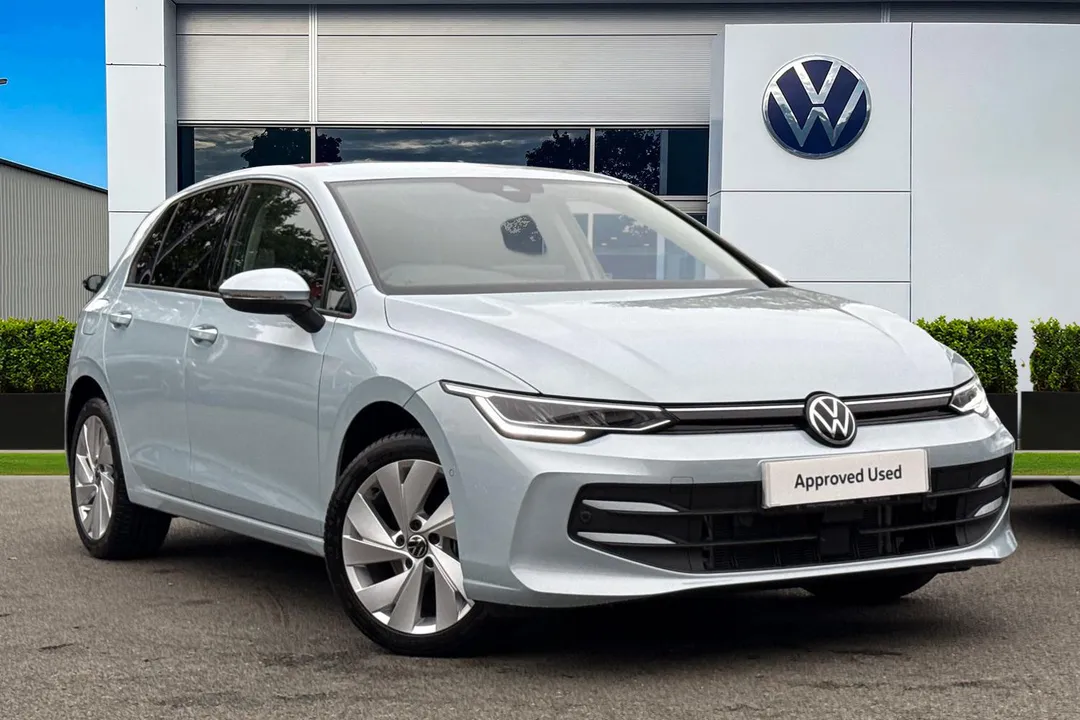 Volkswagen Golf video thumbnail