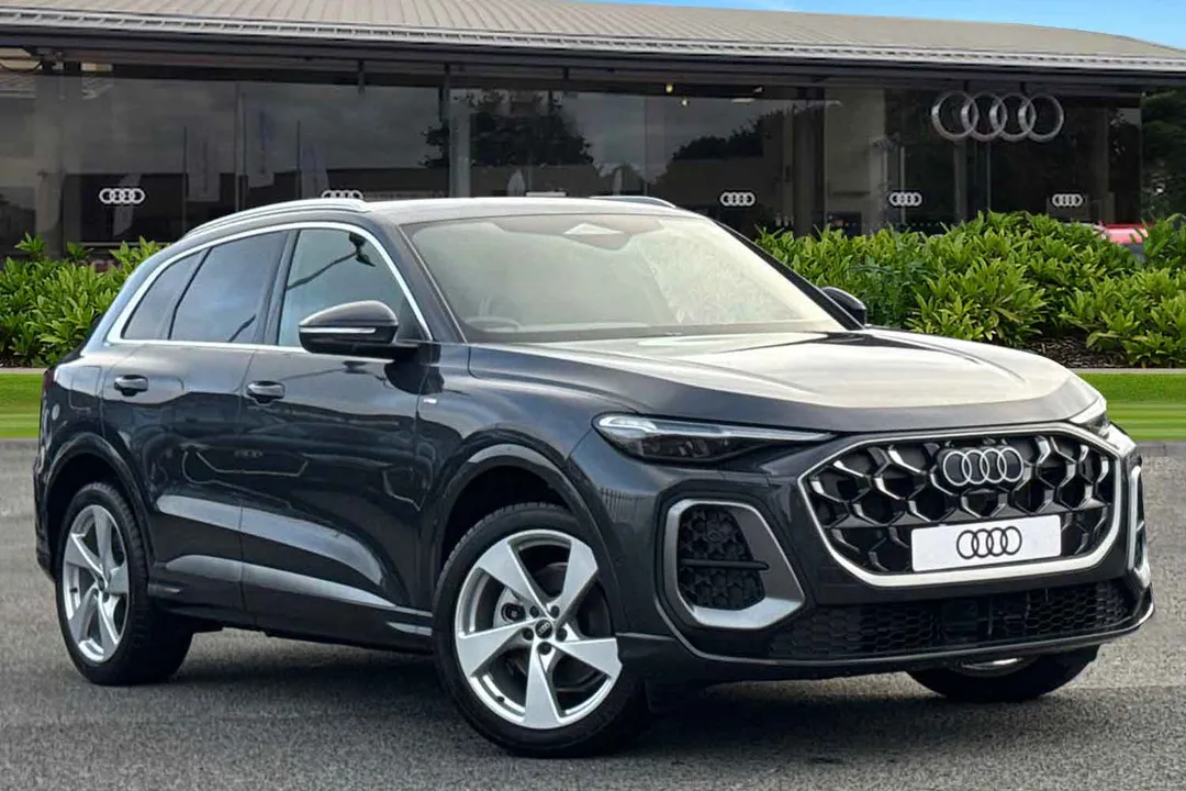 Audi Q5 video thumbnail