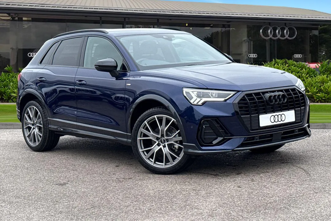 Audi Q3 video thumbnail