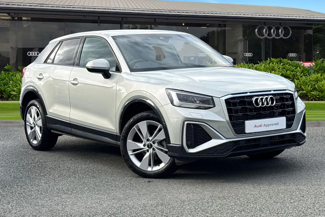 Audi Q2 video thumbnail