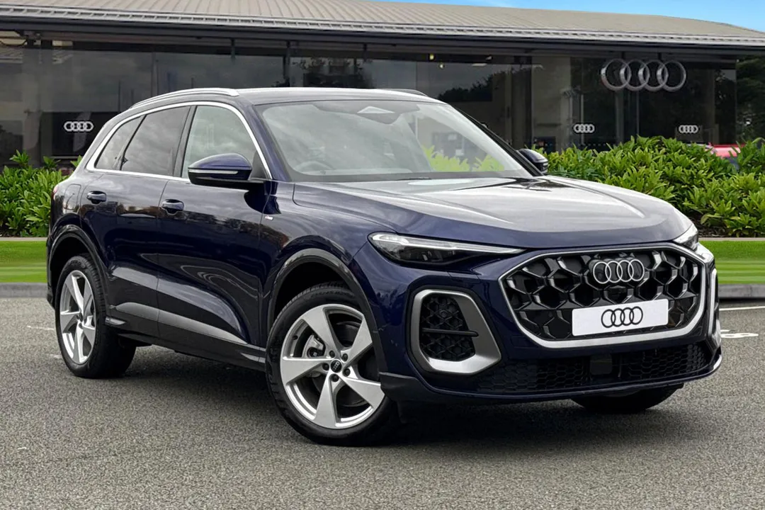 Audi Q5 video thumbnail