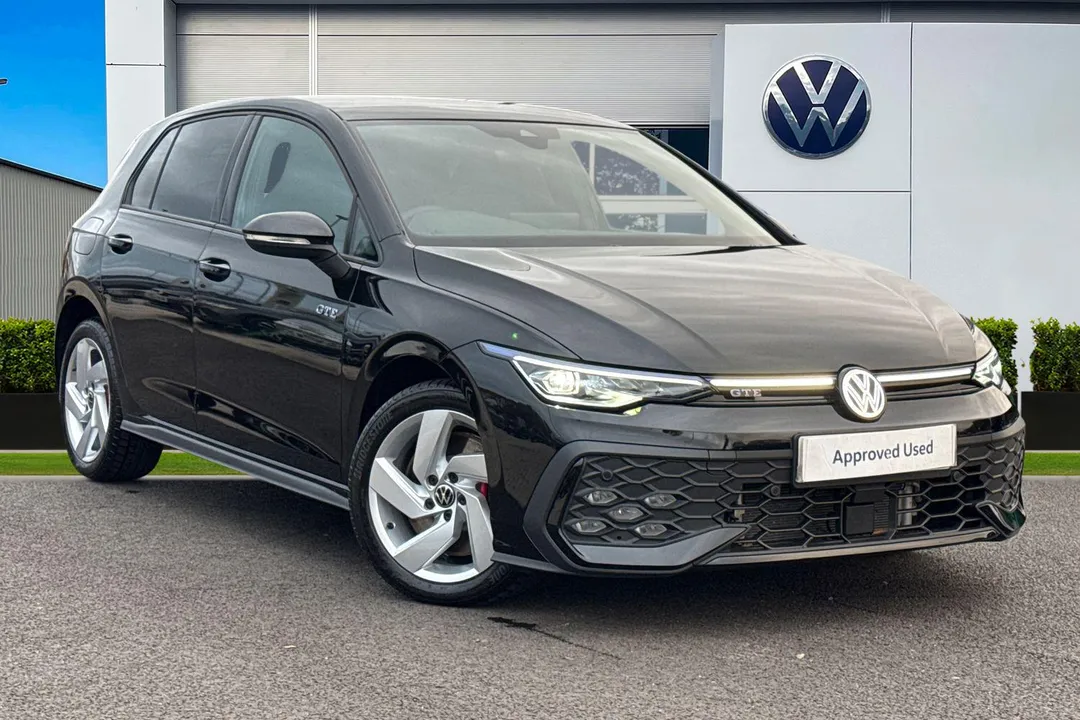 Volkswagen Golf video thumbnail