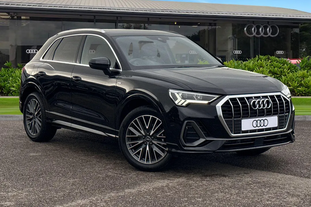 Audi Q3 video thumbnail