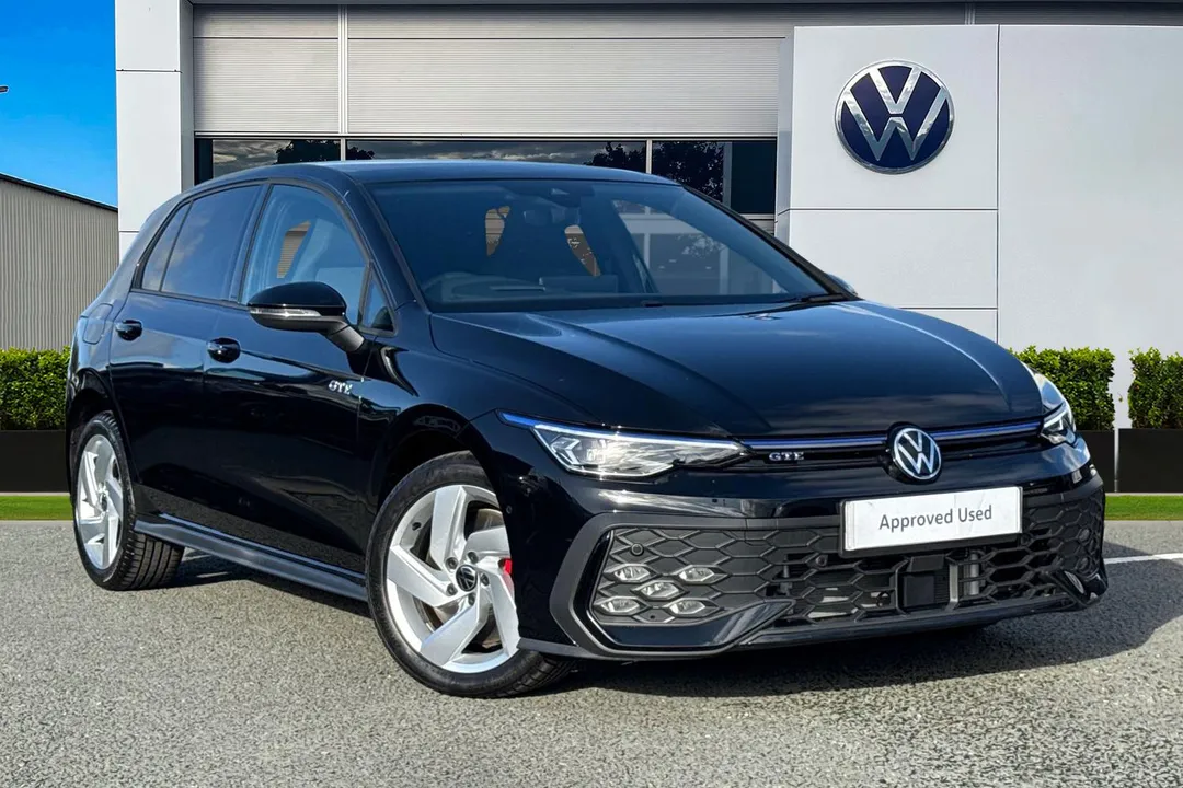 Volkswagen Golf video thumbnail