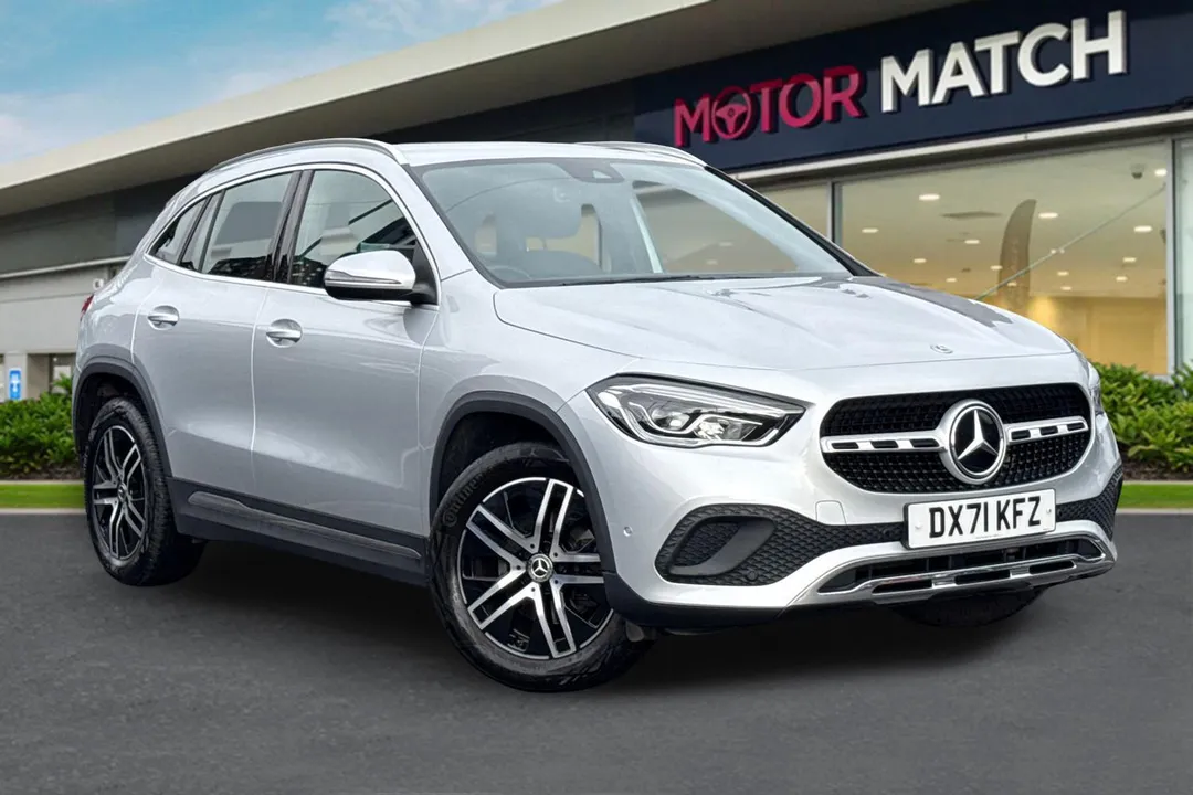 Mercedes-Benz Gla video thumbnail