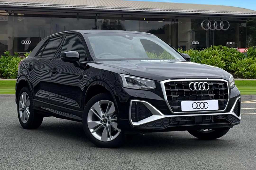 Audi Q2 video thumbnail