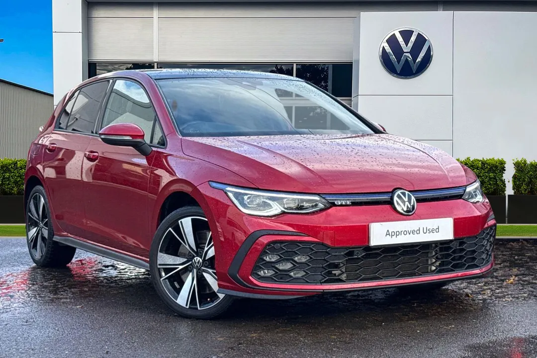 Volkswagen Golf video thumbnail