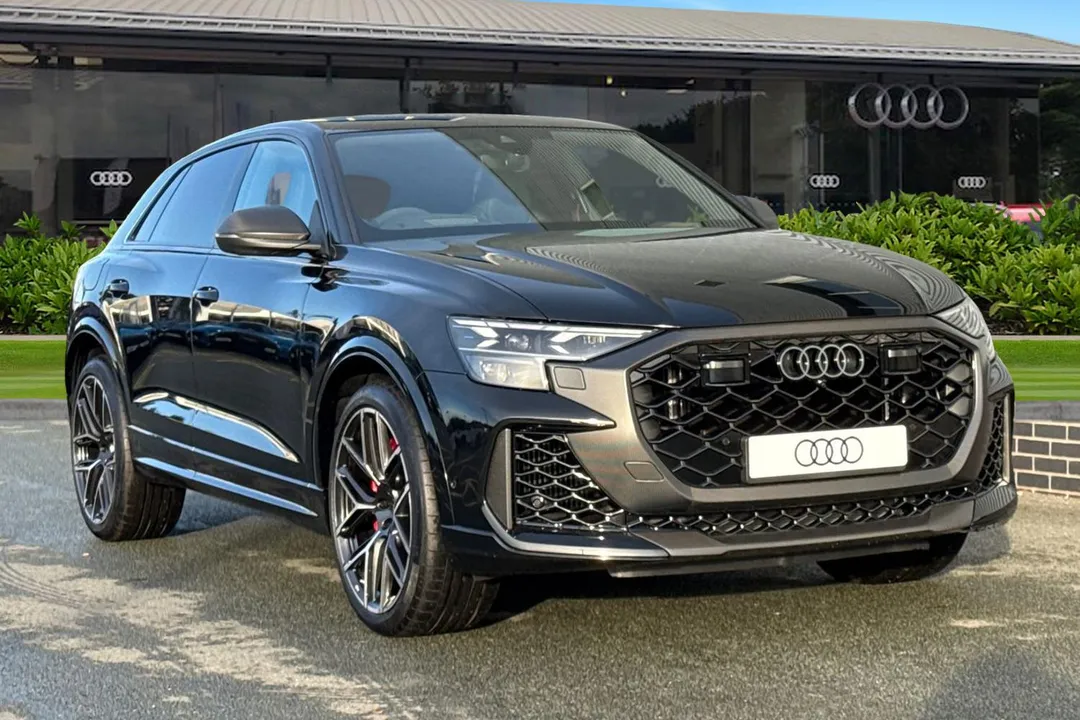 Audi RS Q8 video thumbnail