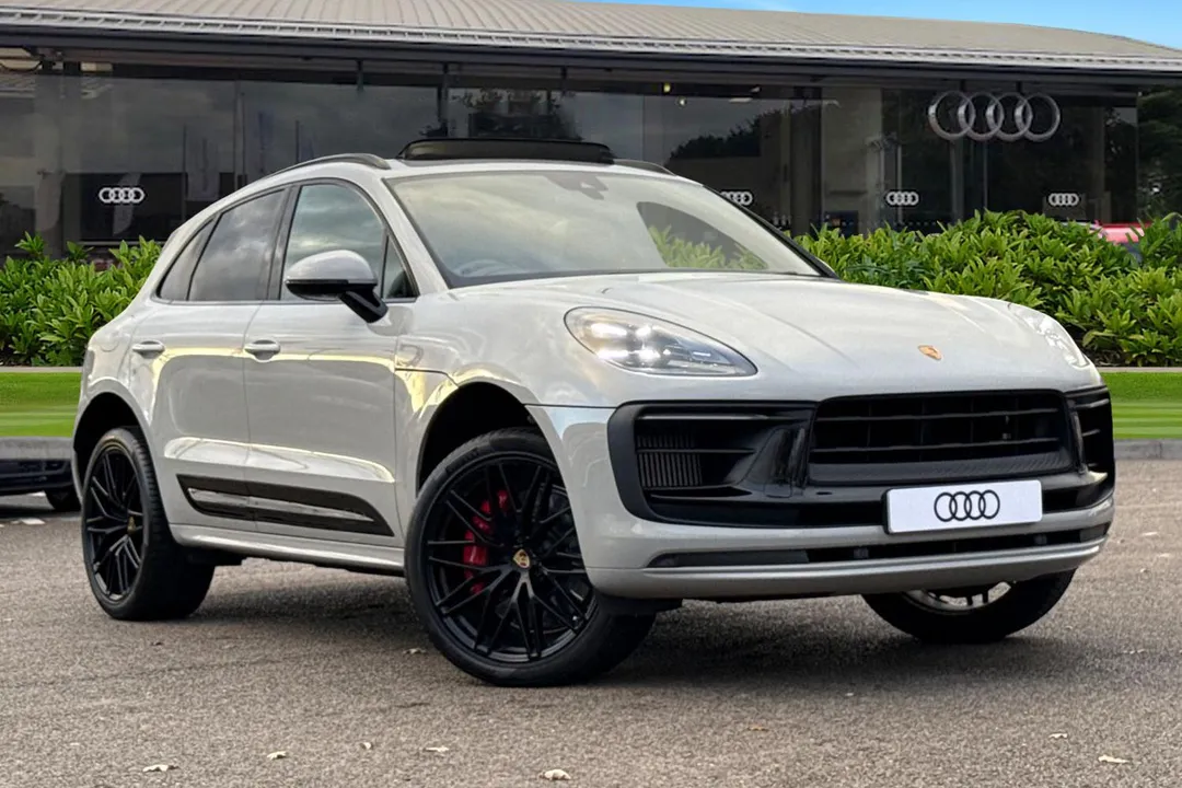 Porsche Macan video thumbnail