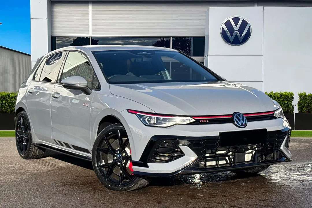 Volkswagen Golf video thumbnail