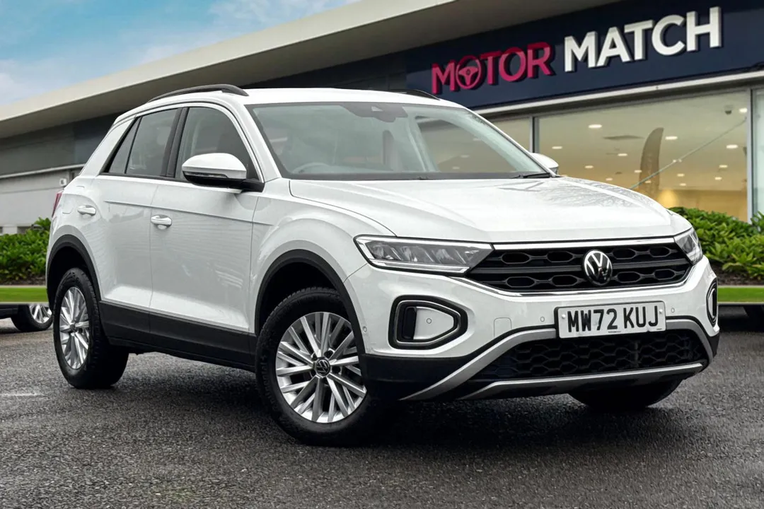 Volkswagen T-Roc video thumbnail