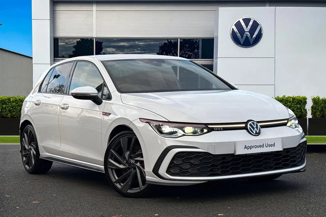 Volkswagen Golf video thumbnail