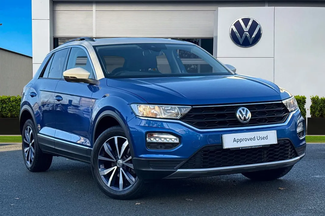 Volkswagen T-Roc video thumbnail