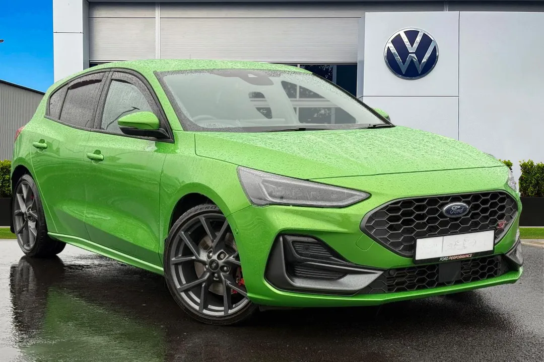 Ford Focus video thumbnail
