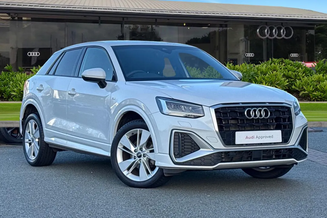 Audi Q2 video thumbnail