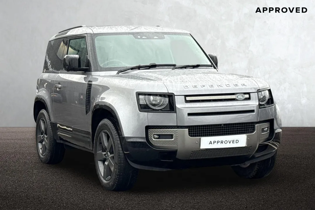 Land Rover Defender 90 video thumbnail