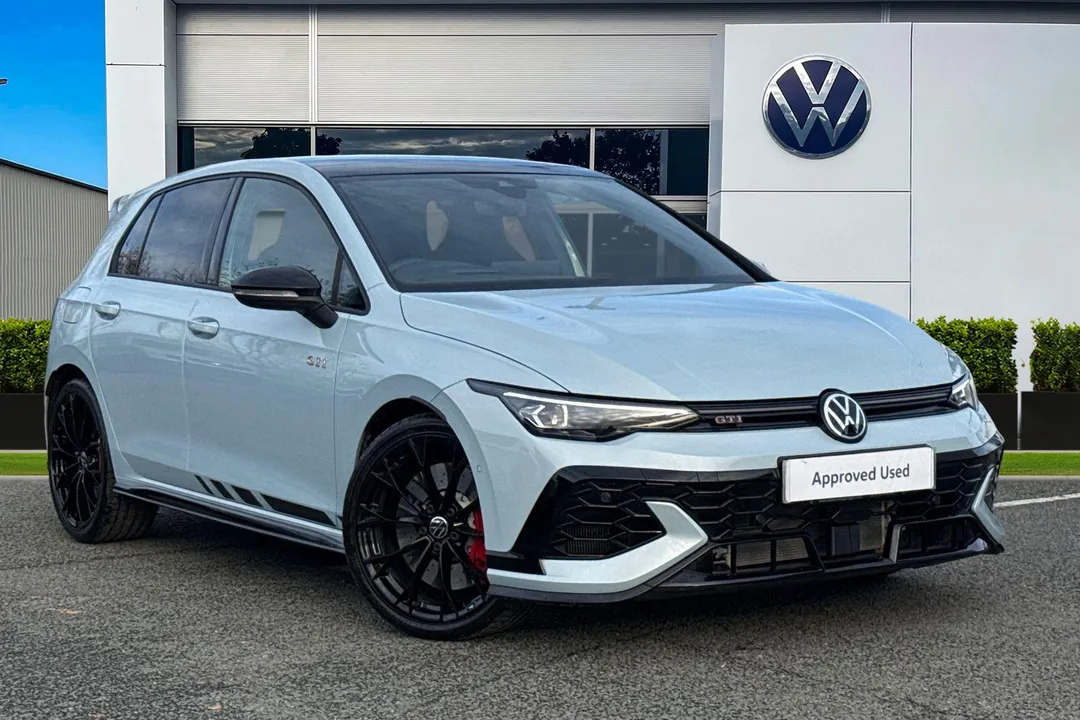 Volkswagen Golf video thumbnail