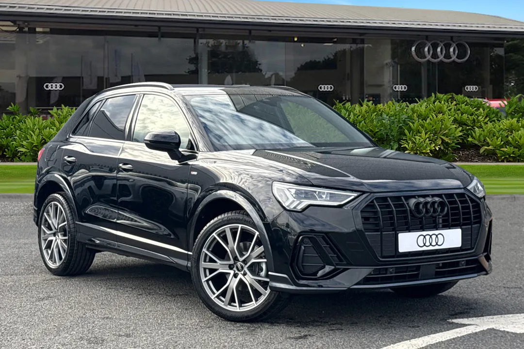 Audi Q3 video thumbnail